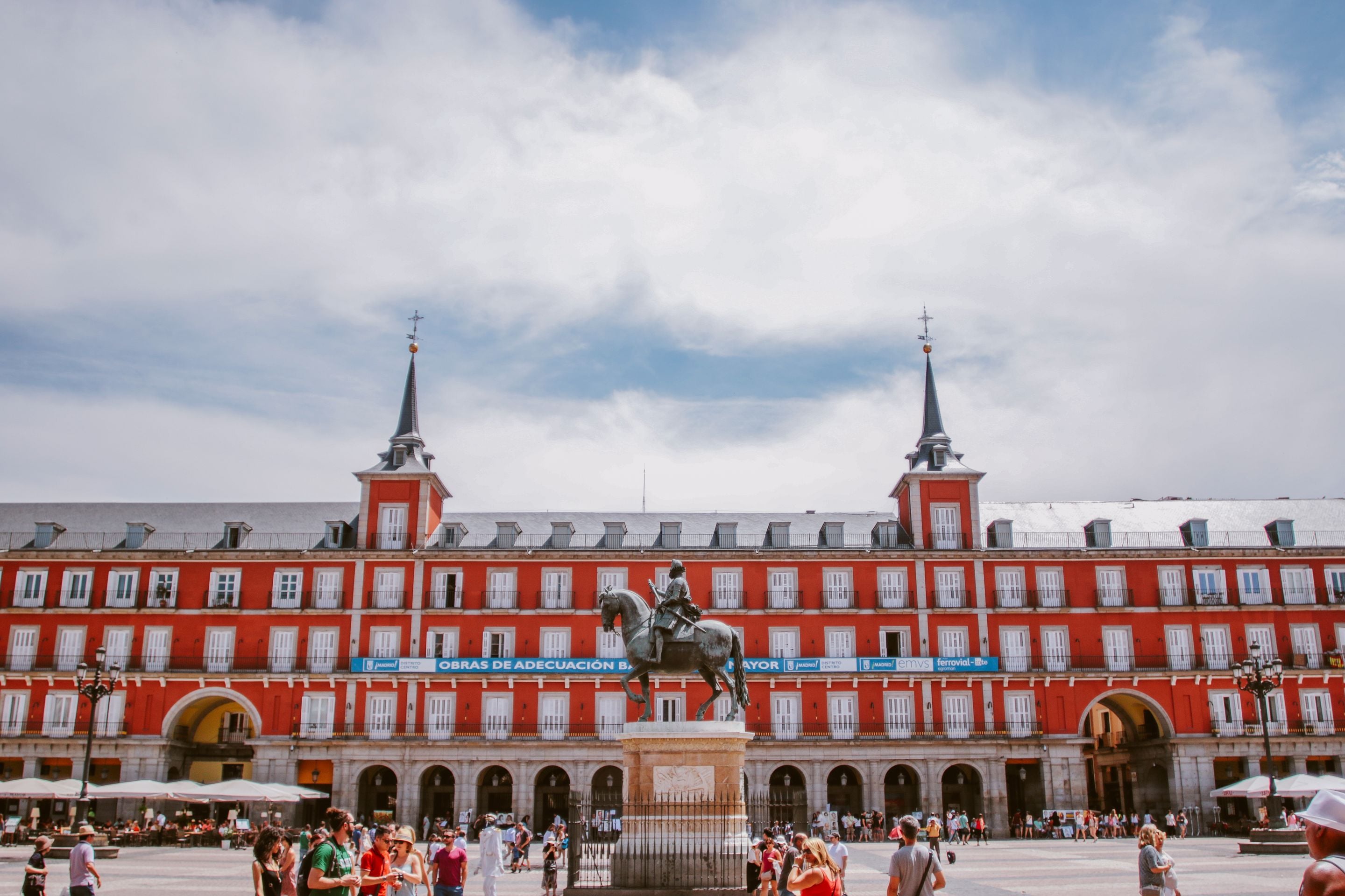 Plaza Mayor with the Casa de la Panadería and the royal statue, Madrid